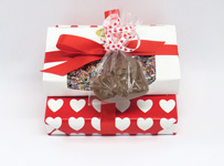 1/2lb VALENTINE PYRAMID W/1oz HEART